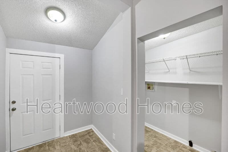 Columbia Condo: 119 Church Street