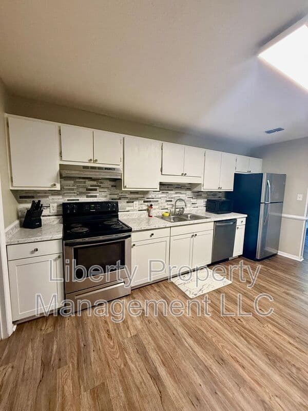 Fayetteville Condo: 917 Odom Dr