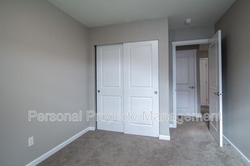Vancouver Townhome: 15207 NE 72nd Way
