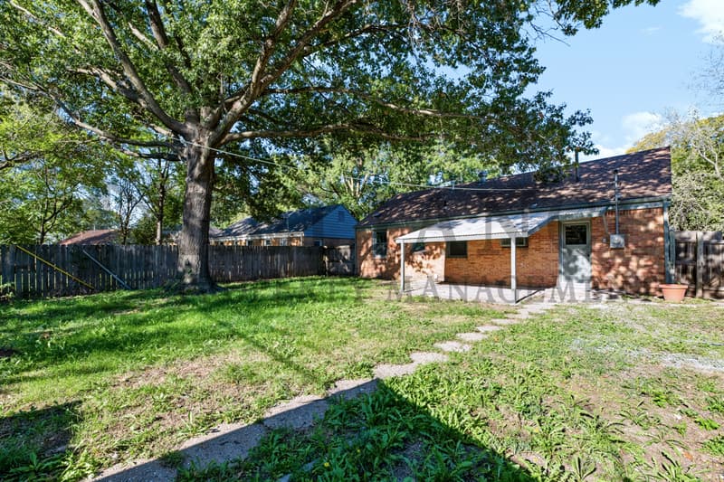 Wichita House: 760 South Mission Road