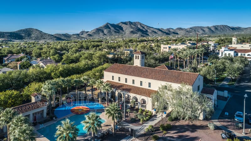 Buckeye House: 4301 N Golf Dr