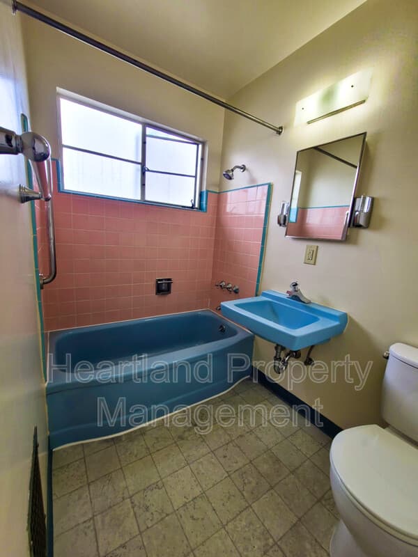 La Mesa Condo: 5123 Wilson St.