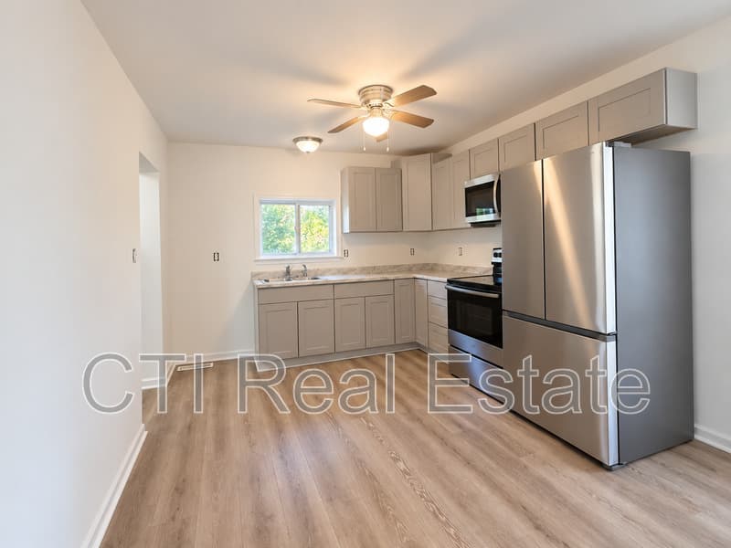 Spotsylvania House: 6614 Partlow Rd