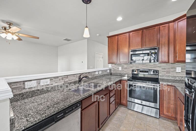 Lake Wylie Townhome: 305 Sandy Spring Lane