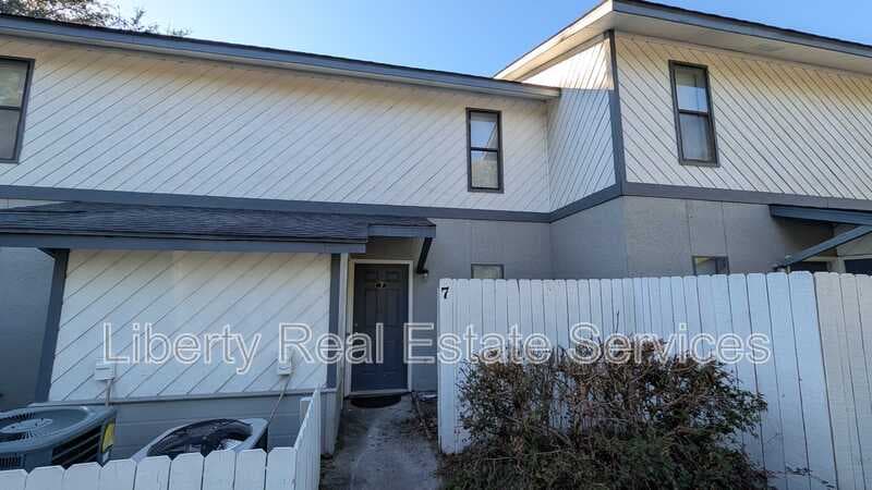 Hinesville Condo: 107 Gilbert St