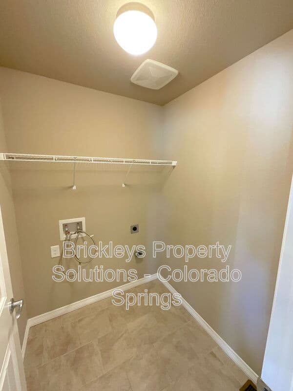 Colorado Springs House: 6523 Lamine Dr
