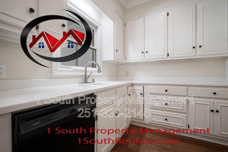 Mobile House: 4272 Bit and Spur Road #16