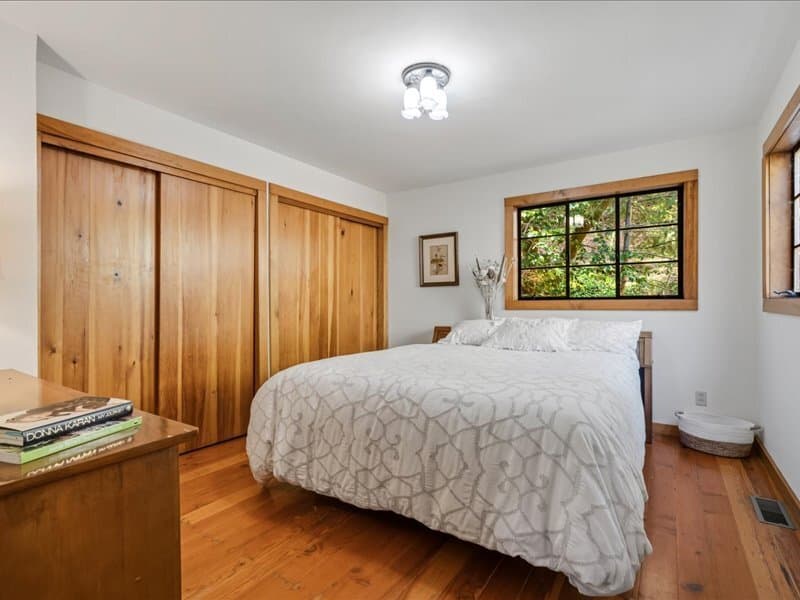 Healdsburg House: 1311 West Dry Creek Road