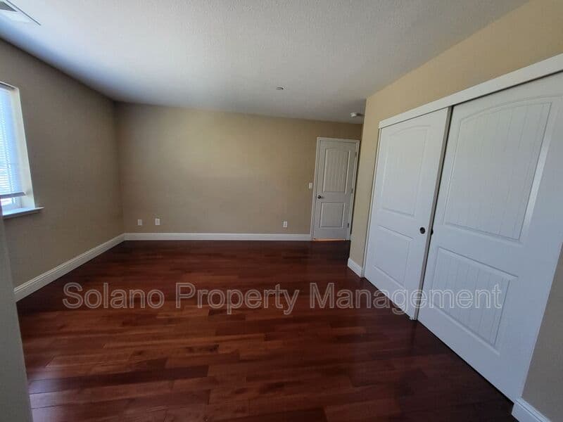 Fairfield House: 3891 Danbury Way