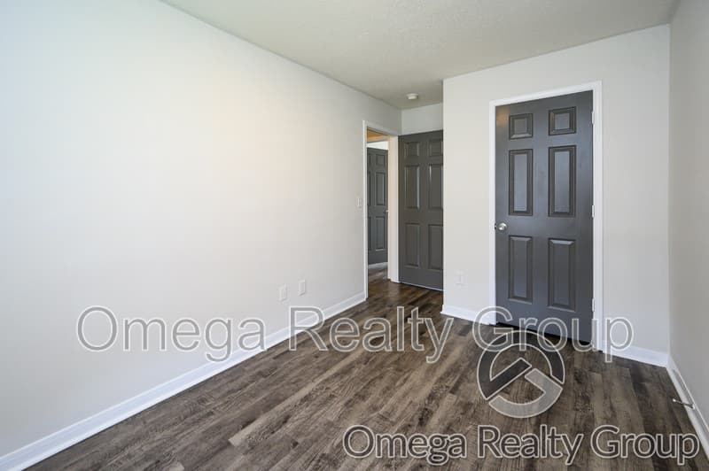 Columbiana Condo: 100 Egg And Butter Rd
