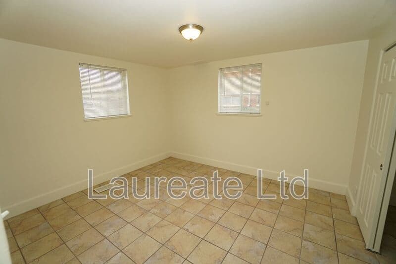 Aurora Condo: 1968 Beeler St