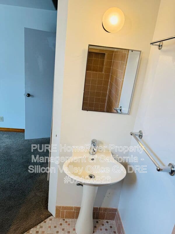 Santa Cruz Condo: 221 Broadway