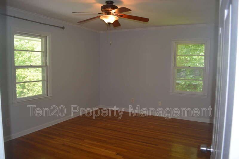 Columbus House: 1815 Marilon Dr