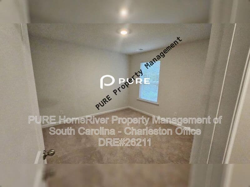 Summerville House: 108 Sweet Cherry Ln