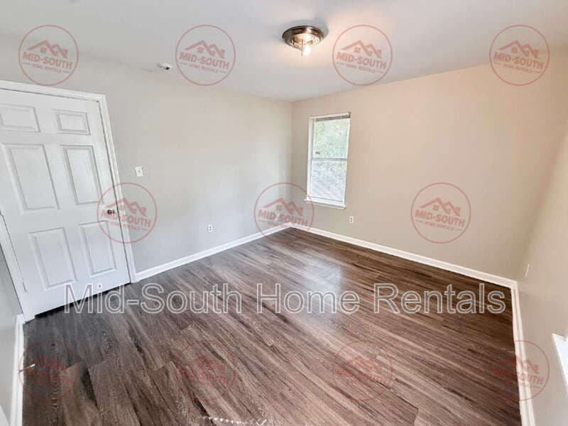 Memphis House: 3500 Hallbrook Street