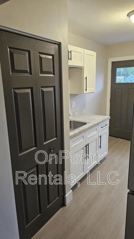 Westland Condo: 5903 North Wayne Road