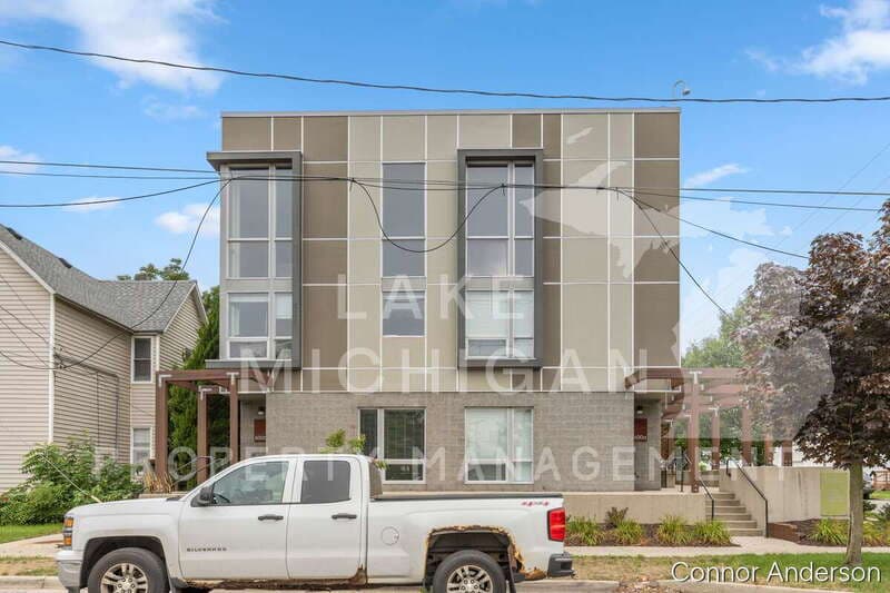 Grand Rapids Condo: 600 Douglas Street Northwest
