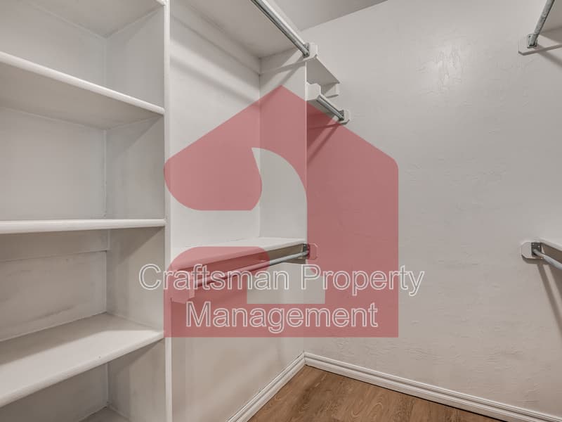 Moore House: 3209 Loren Drive