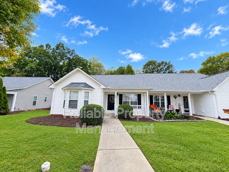 Clayton Townhome: 107 W Moss Creek Dr
