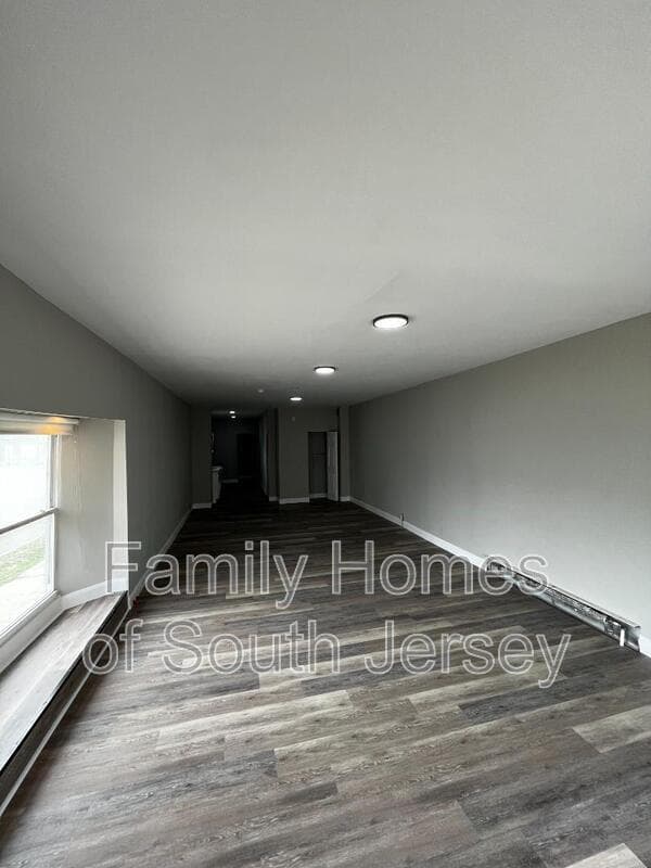 Gloucester City Apartment: 242 N Broadway