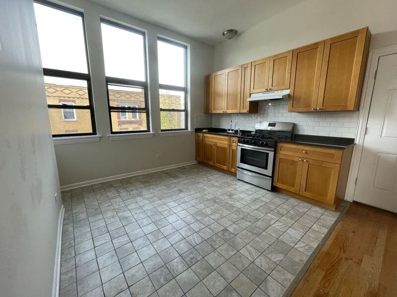 Chicago Condo: 4058 W. Armitage