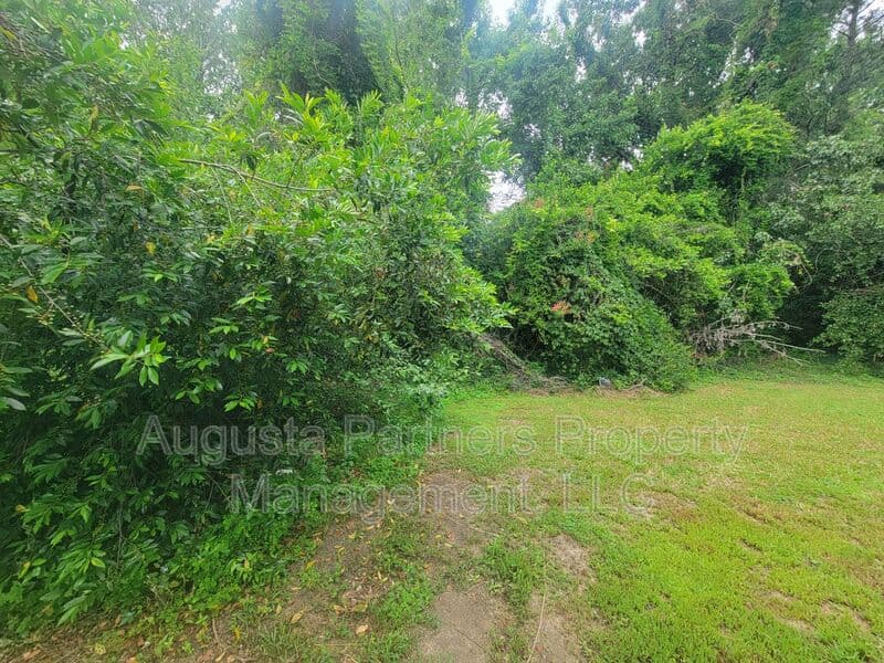 Augusta House: 2441 Dickey Rd