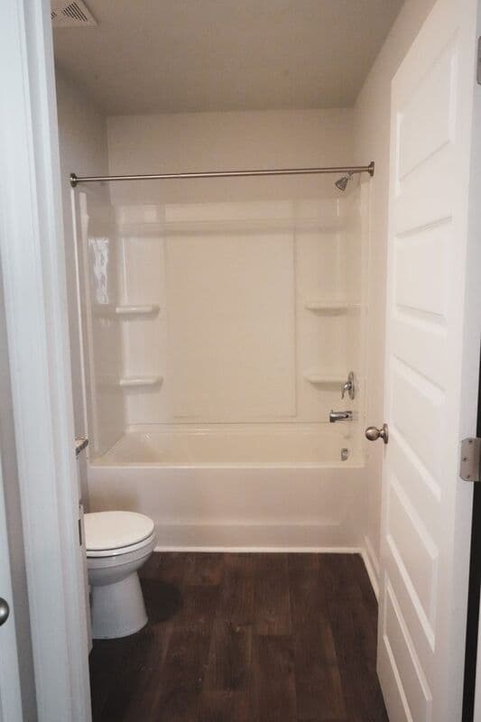 Bloomingdale House: 416 Coconut Drive