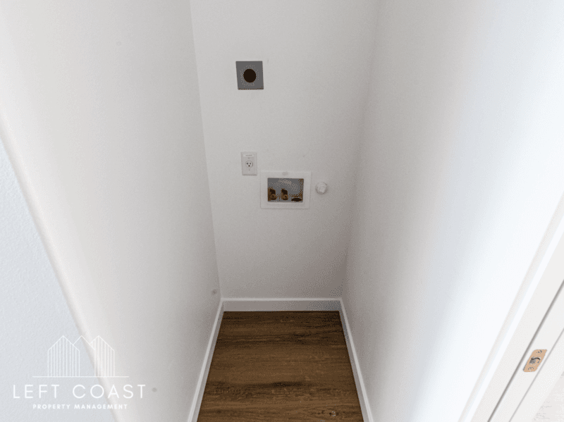 Lincoln City Condo: 686 SE Hwy 101 - 207