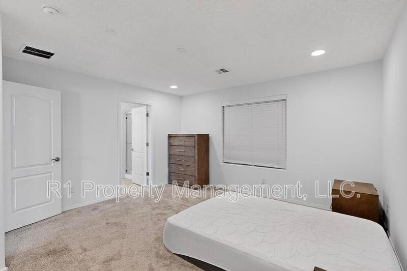 Rio Rancho House: 108 Hue Street