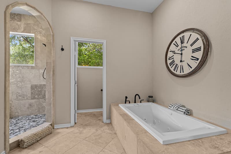 Horseshoe Bay House: 112 Big Sky