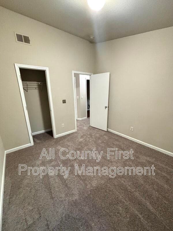 Unit 1
College Park House: 2829 Windsor Forrest Ct