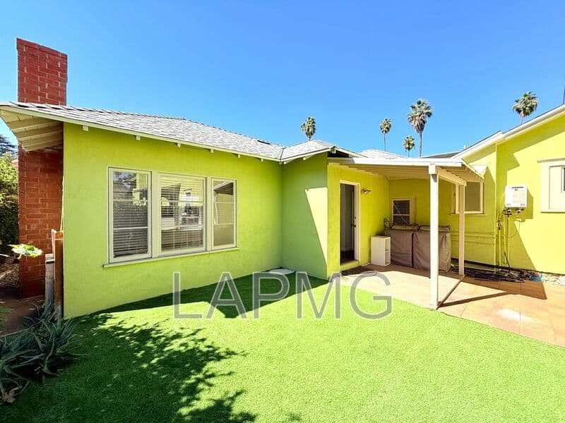 Pasadena House: 607-611 N. El Molino Ave.