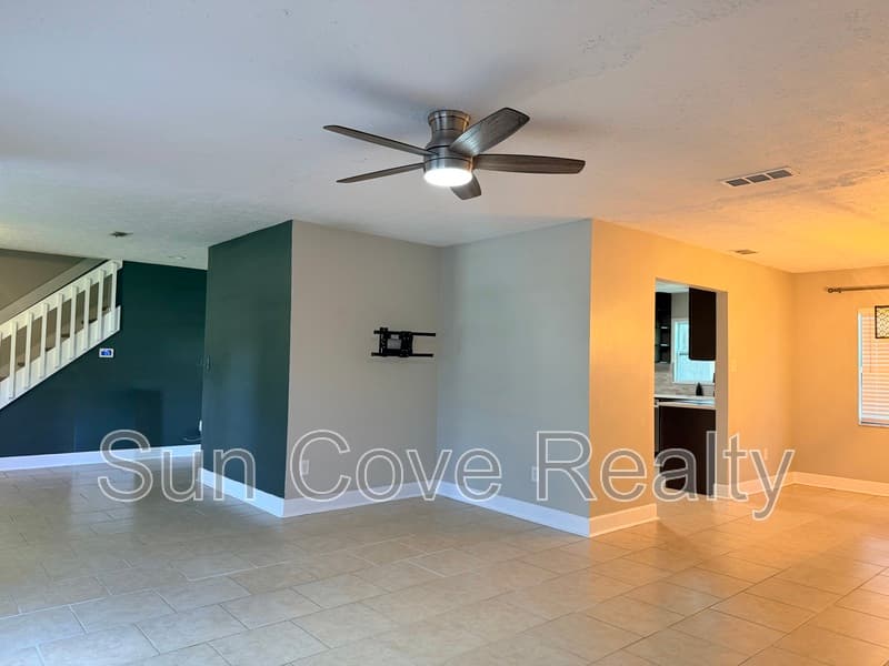 Brandon House: 4017 Paddlewheel Dr