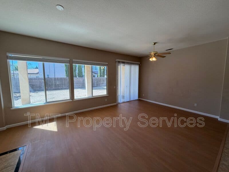 Elk Grove House: 9348 Sierra Spring Way