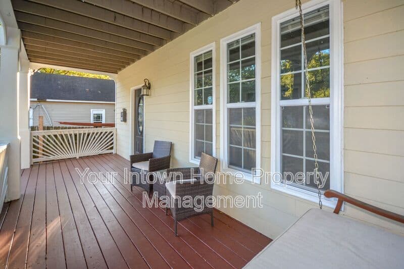 Atlanta House: 69 Haygood Ave SE