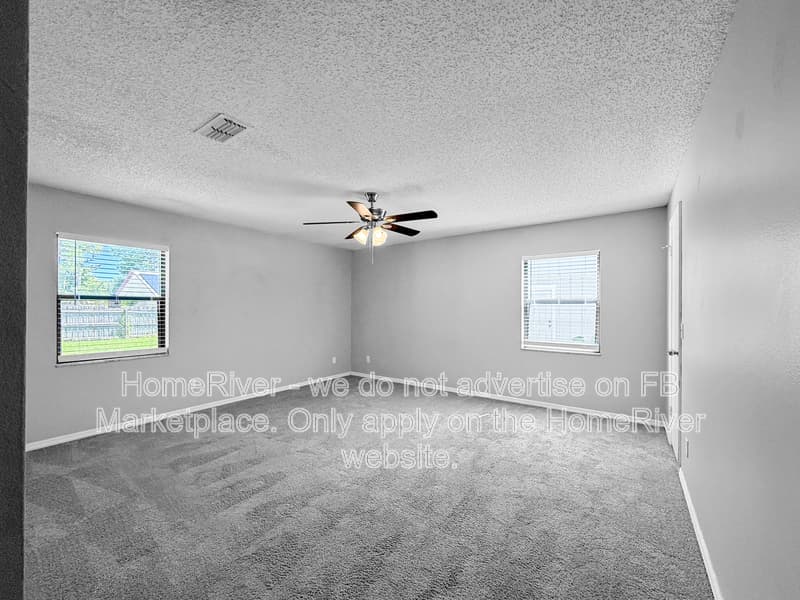 Edgewater House: 2811 Queen Palm Dr