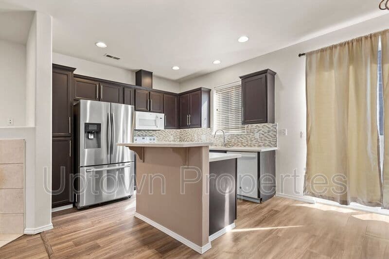 Tualatin House: 9284 SW Sweek Dr