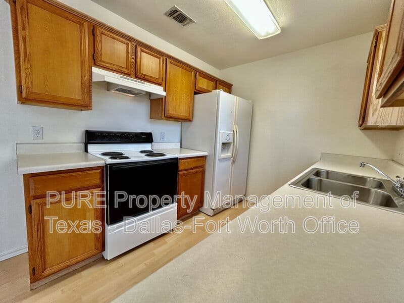 Burleson House: 824 Blue Ridge Drive
