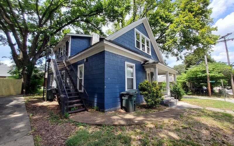 Memphis House: 925-03