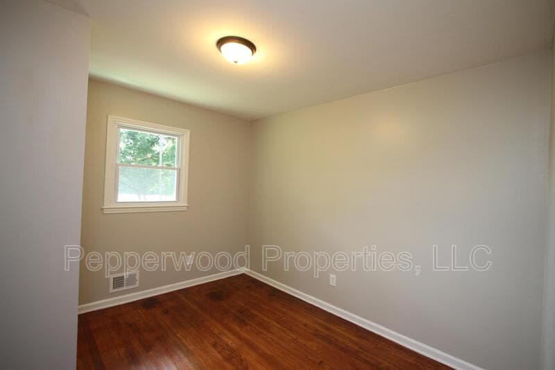 Pauline House: 5408 South Carolina HWY 215