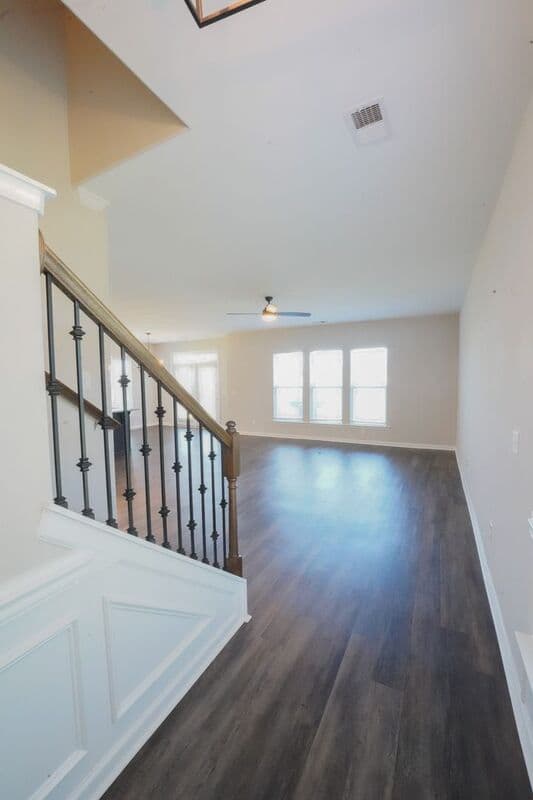 Savannah House: 165 Greyfield Circle
