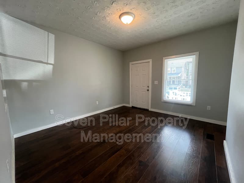 Columbus Condo: 114 Dana Ave