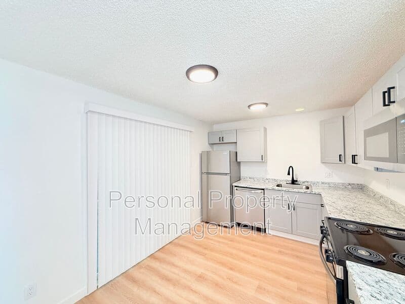 Vancouver Condo: 7420 NE Hazel Dell Ave
