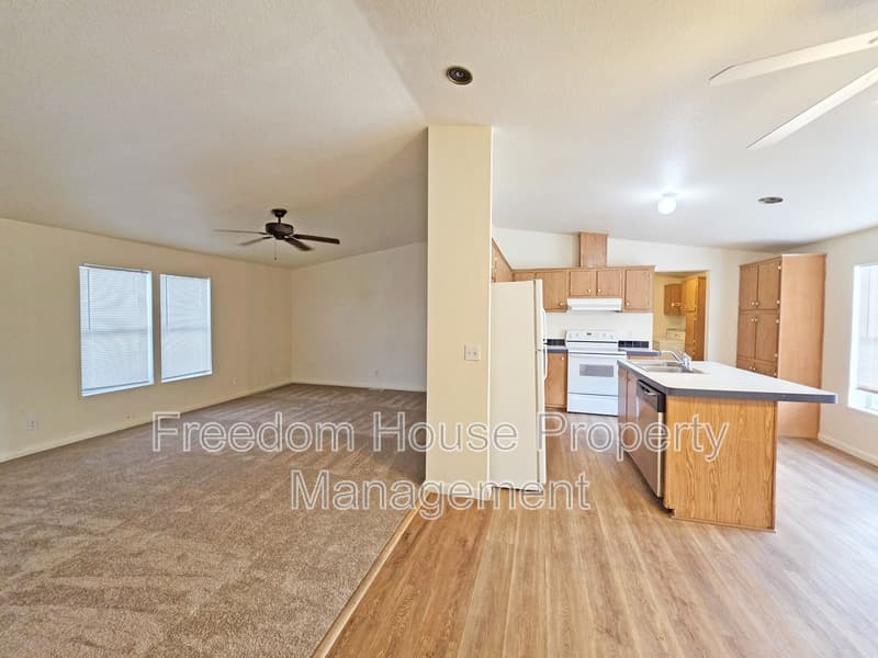 Pahrump House: 4400 Vicki Ann