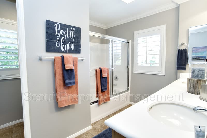 Temecula House: 40021 Spring Place Court
