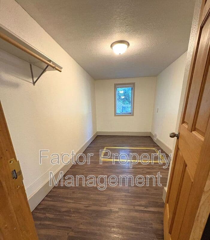 Mankato Condo: 103 Locust St.