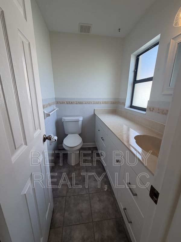 Flagler Beach House: 337 North 10th Street