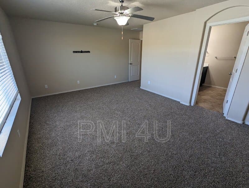 Albuquerque House: 2035 Ferndale DR SE