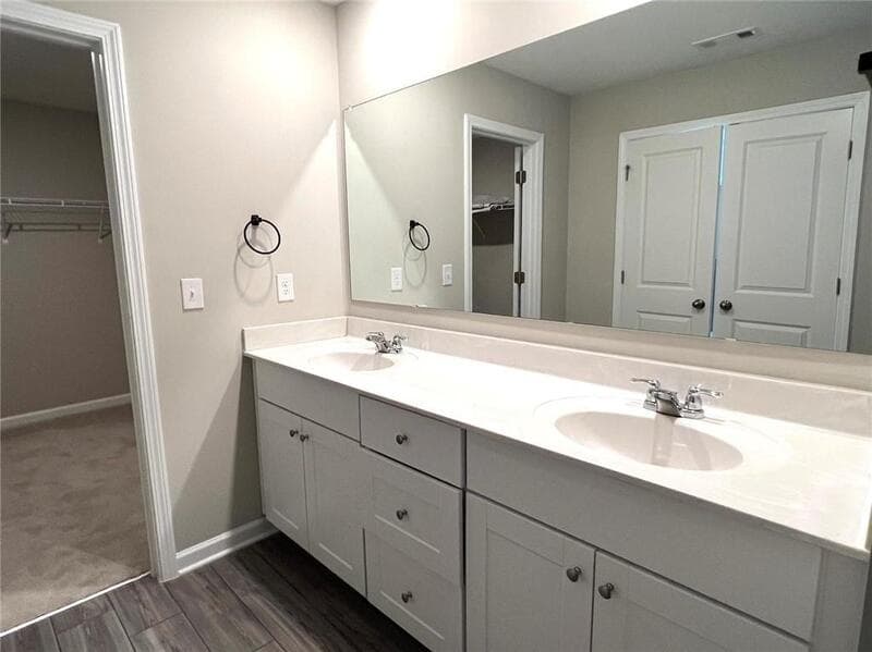 Hoschton House: 2119 Wood Thrush Way
