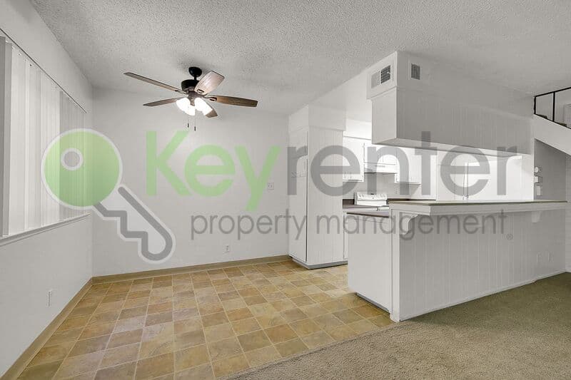 Sacramento House: 2941 Norcade Circle